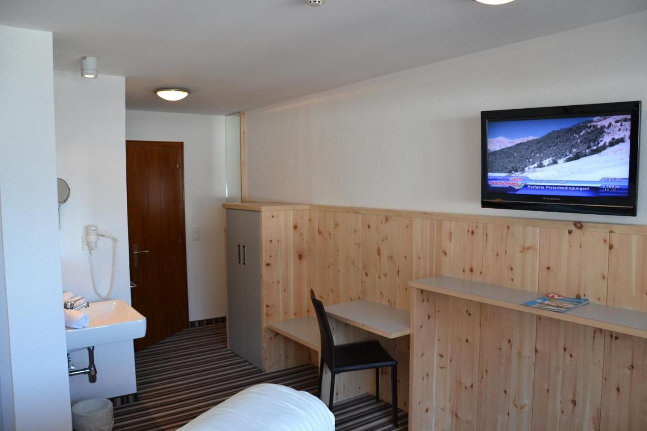 Hotel Alpina Nature-Wellness ヴェンス エクステリア 写真