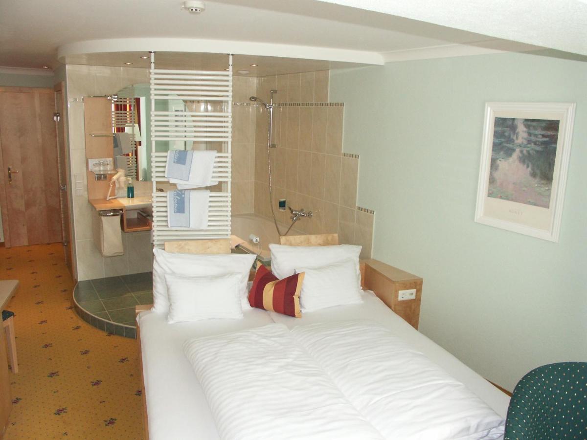 Hotel Alpina Nature-Wellness ヴェンス エクステリア 写真