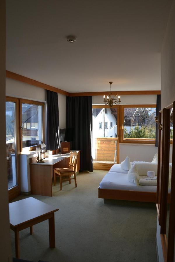 Hotel Alpina Nature-Wellness ヴェンス エクステリア 写真