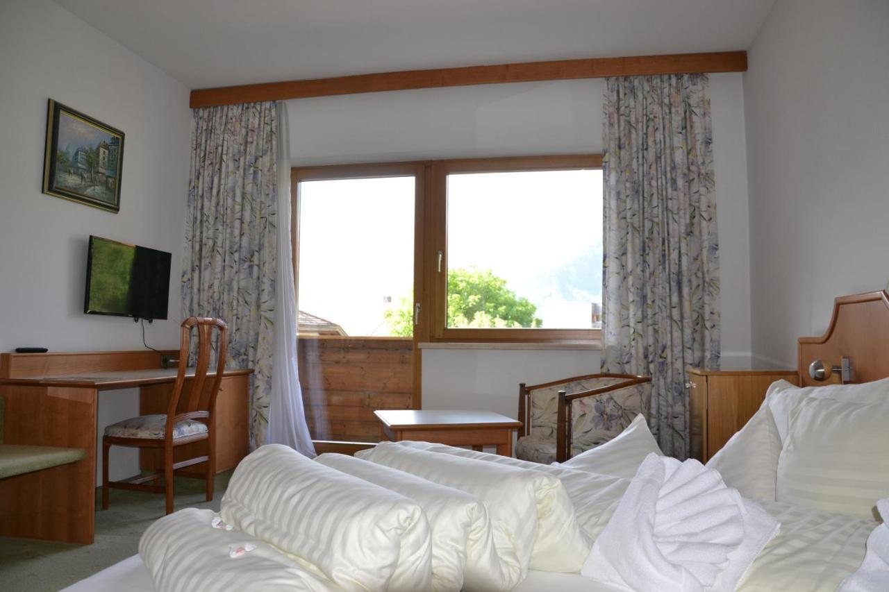 Hotel Alpina Nature-Wellness ヴェンス エクステリア 写真