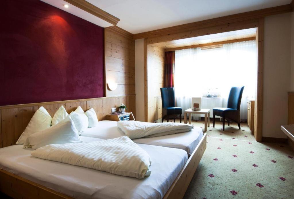 Hotel Alpina Nature-Wellness ヴェンス エクステリア 写真