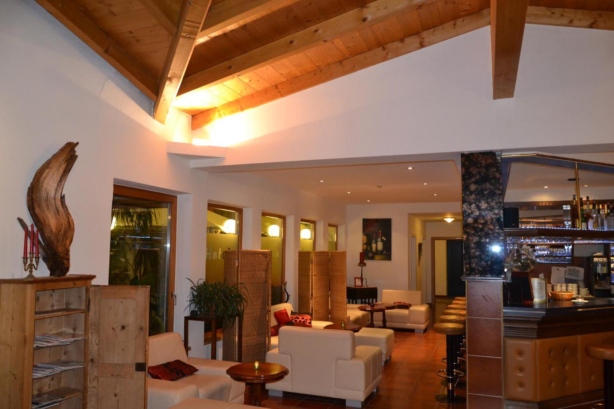 Hotel Alpina Nature-Wellness ヴェンス エクステリア 写真