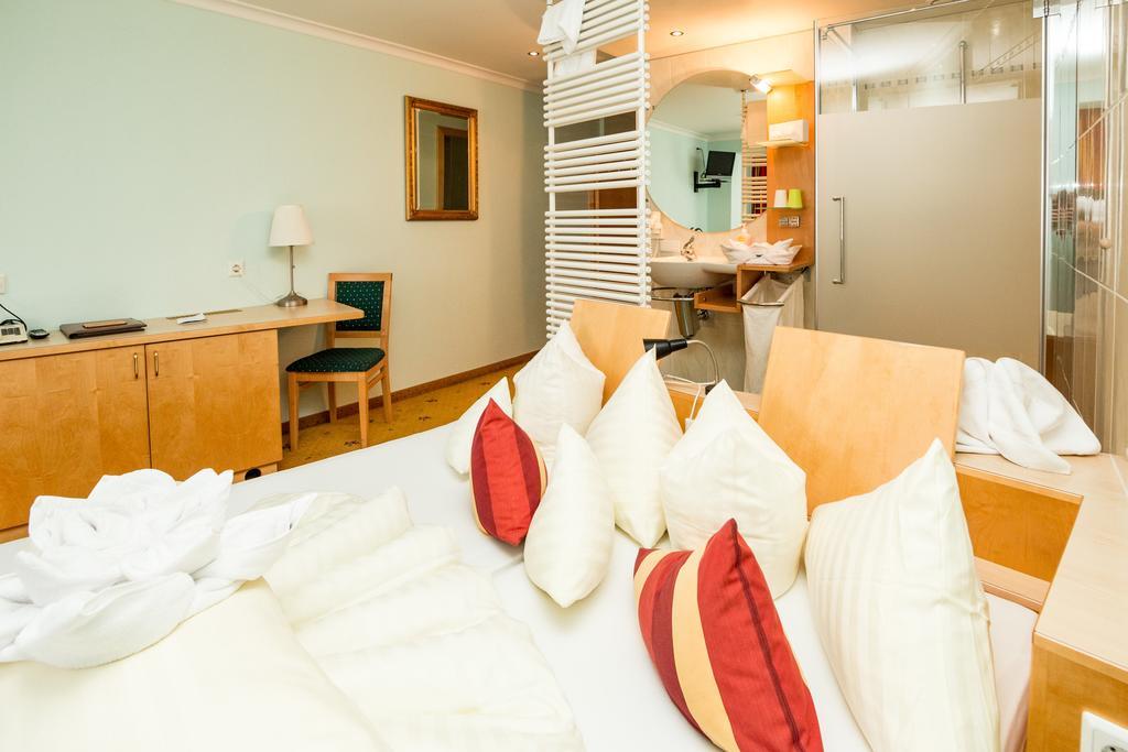 Hotel Alpina Nature-Wellness ヴェンス エクステリア 写真