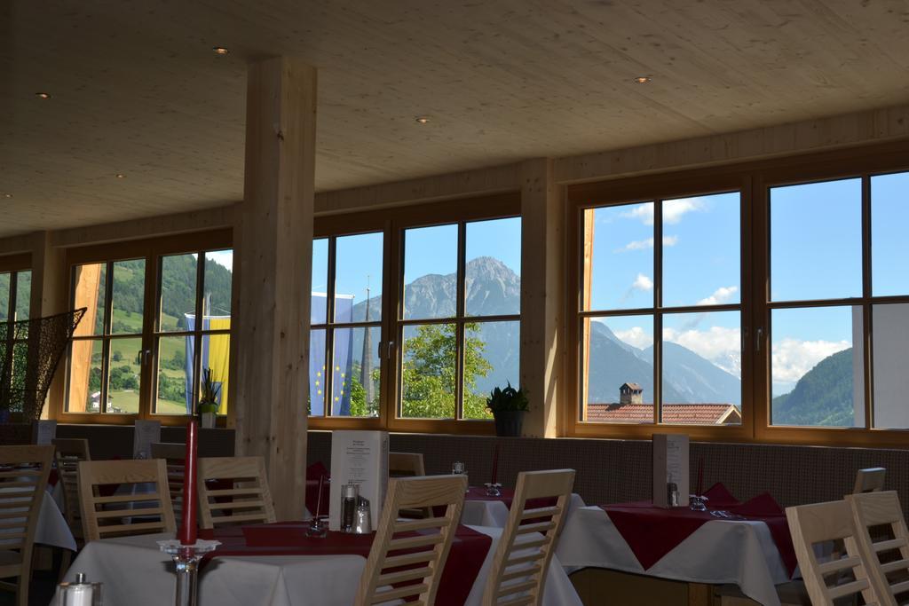 Hotel Alpina Nature-Wellness ヴェンス エクステリア 写真