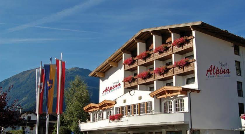 Hotel Alpina Nature-Wellness ヴェンス エクステリア 写真