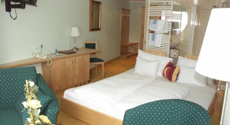 Hotel Alpina Nature-Wellness ヴェンス エクステリア 写真